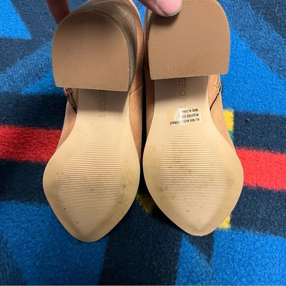 Report Trixi Vegan Leather Ankle Boot (7.5) - Picture 2 of 5